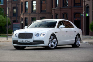 BENTLEY FLYING SPUR